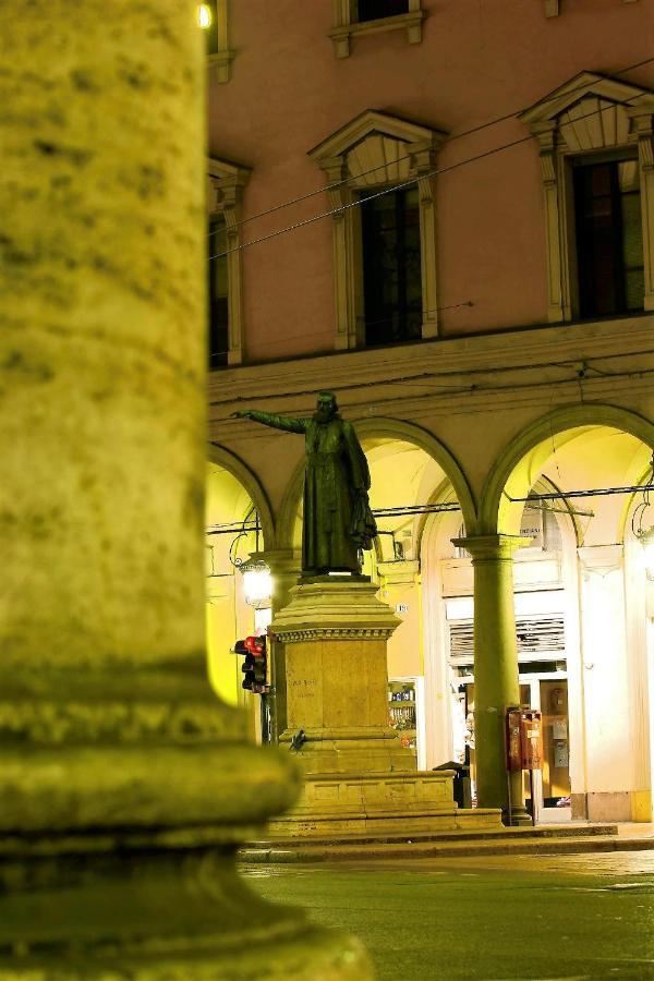Galleria Del Toro Apartments Bologna Eksteriør bilde